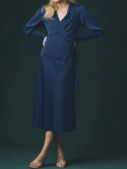 Chamonix Long Skirt in Navy
