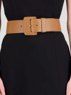 La Merveilleuse Calf Leather Belt in Taupe