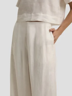 The Easy Breezy Top in White